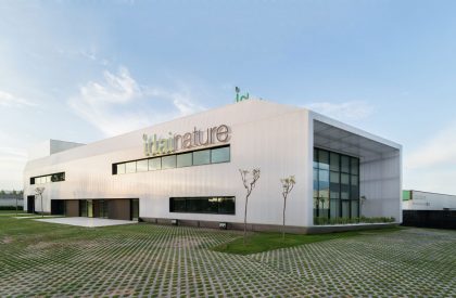 Idai Nature Passivhaus Headquarters | Rubén Muedra Estudio de Arquitectura