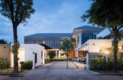 Tiwanon House | Archimontage Design Fields Sophisticated