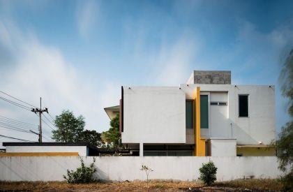 Ayutthaya House | Archimontage Design Fields Sophisticated