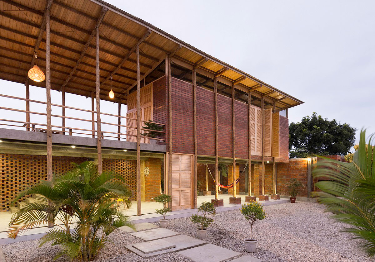 Stilts House | Natura Futura Arquitectura