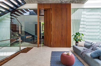 Floating Walls | Crest Architects