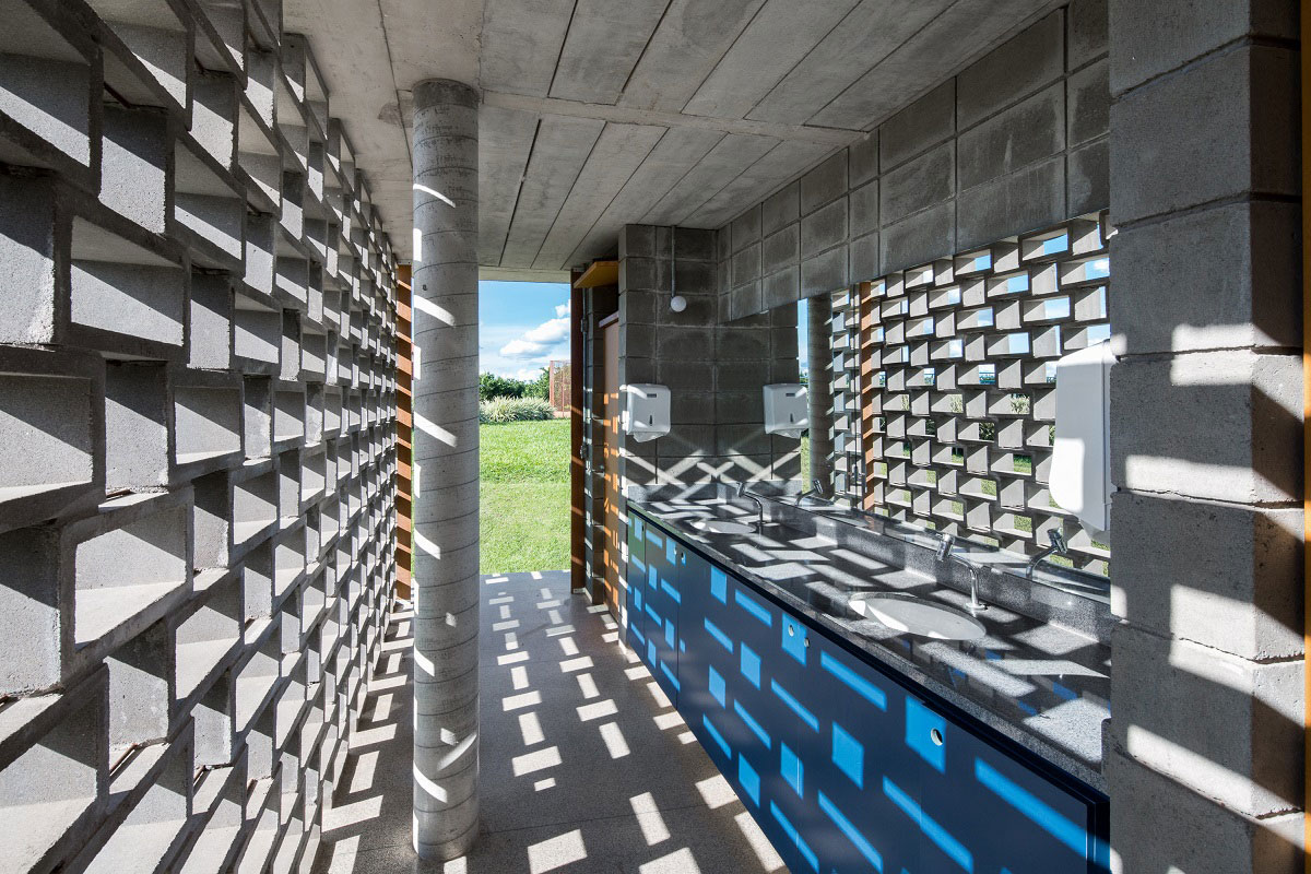 Refectory & Dressing Room | Bruno Rossi Arquitetos + Andre Scarpa Arq