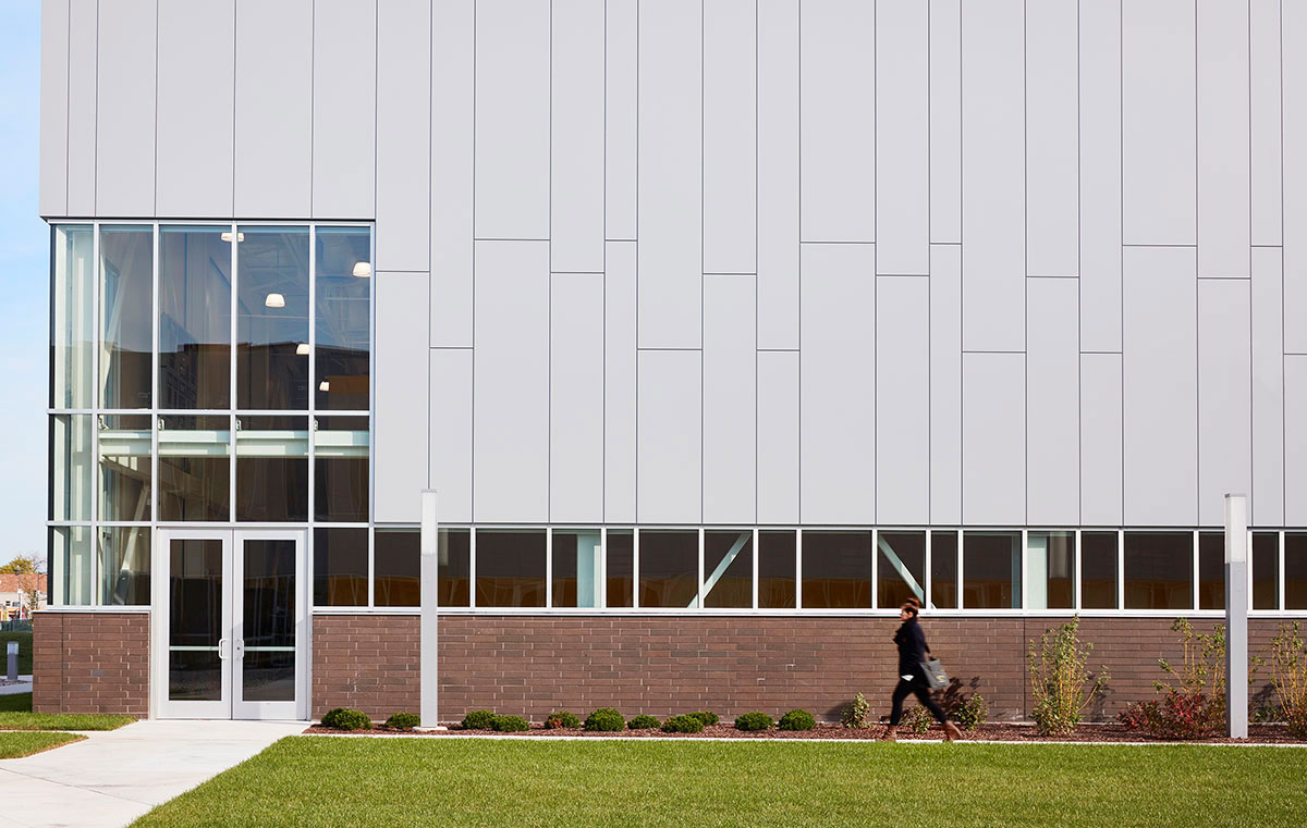 Mansueto High School | Wheeler Kearns Architecture