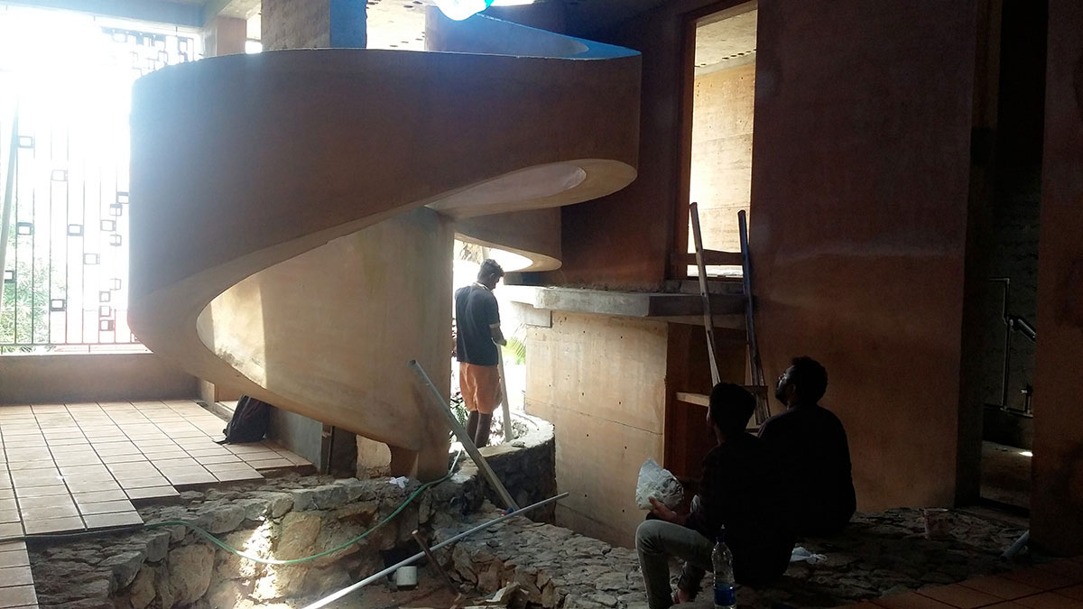 Debris House – Residence for Mr. Biju Mathew | Wallmakers