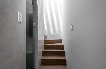 Alone House | Story Architecture