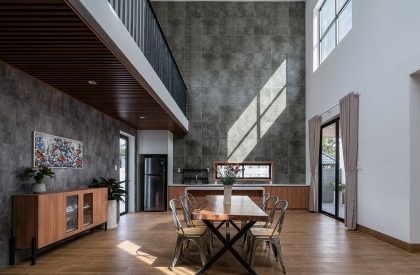 Mom Apron House | Story Architecture