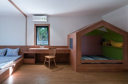 Mom Apron House | Story Architecture