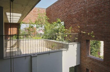 House with a Brick Veil | Studio Lotus