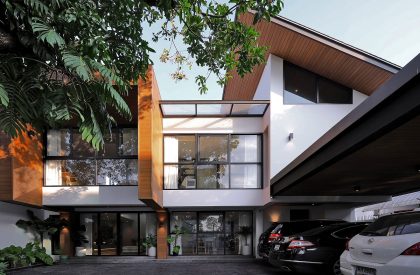 AOM House | Office Architect9kampanad., Ltd.