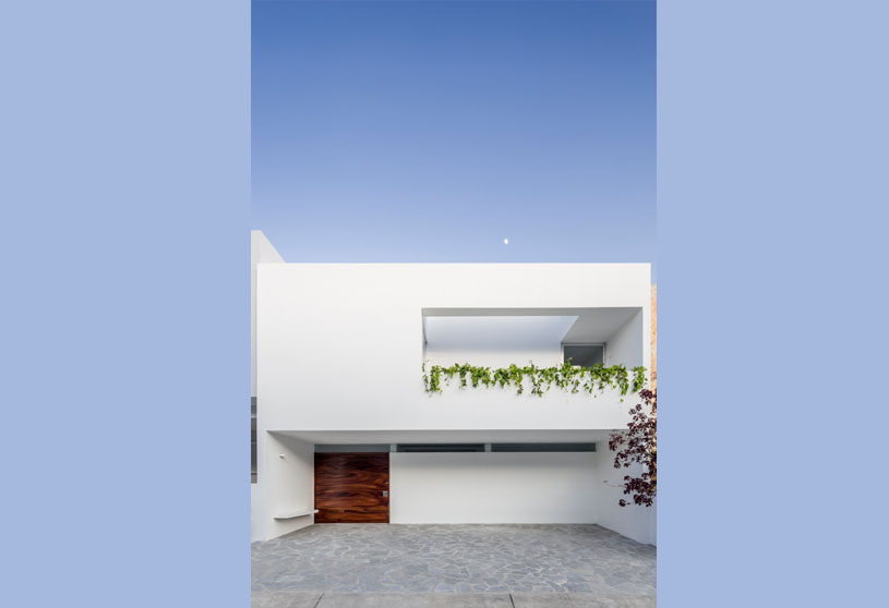 V House | Cotaparedes Arquitectos + Estudio Hidalgo