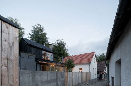 Weekend House in Bukovany | SENAA Architekti