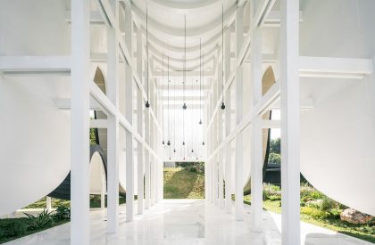 The Levitated Curtain – Xi Hall | Say Architects