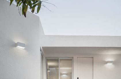A Roof for Gaby | Cotaparedes Arquitectos