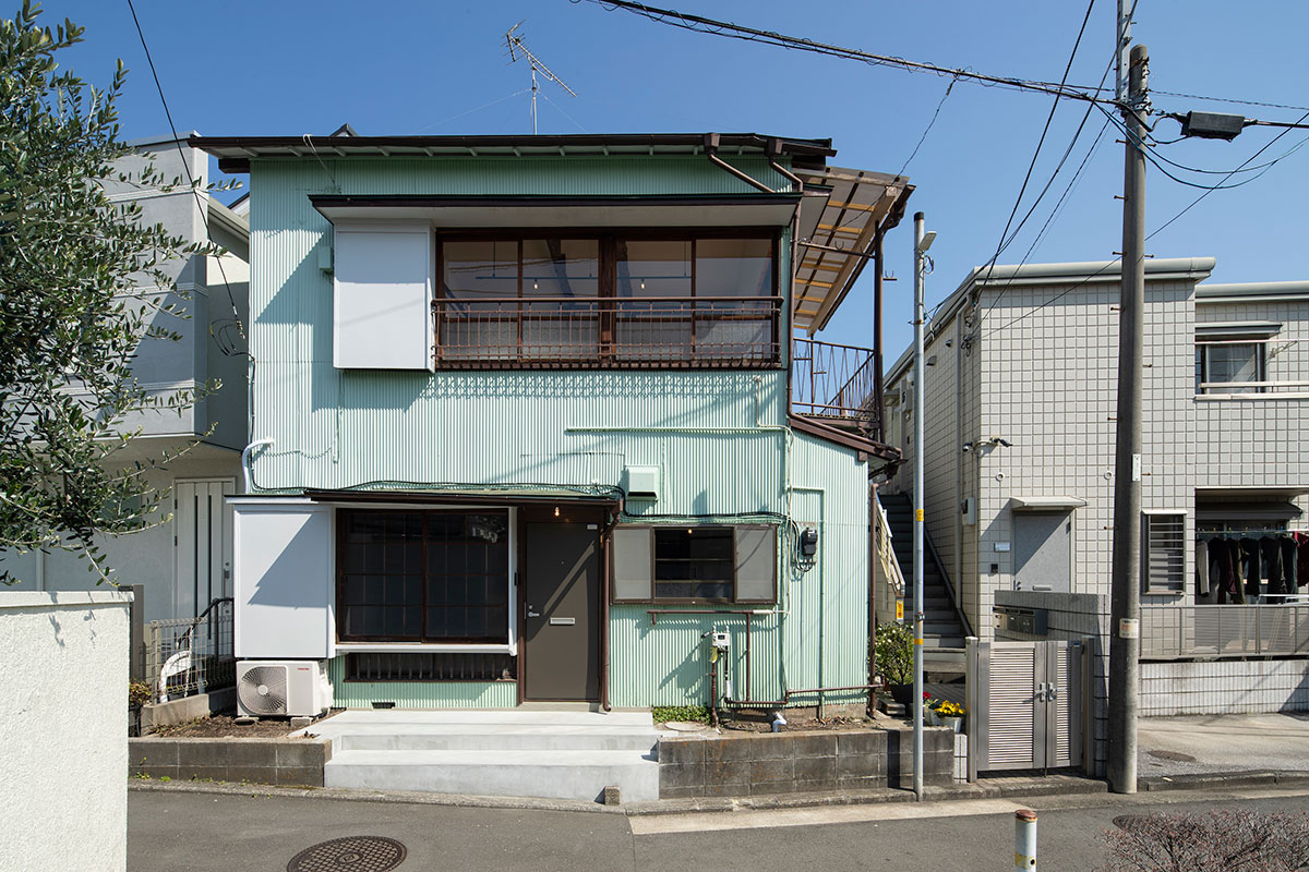 Rokukakubashi House | Roovice