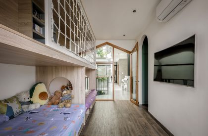 Multiple Space Complex House | Story Architecture