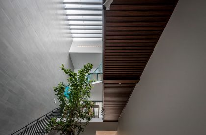 House with Blue Bridge | Story Architecture