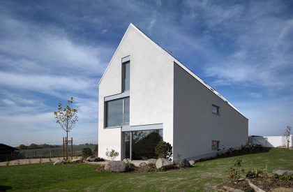 House with a sloping roof2 | Stempel & Tesař architekti