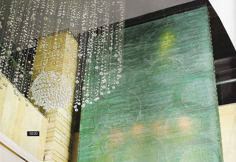 The Art of Stacked Glass Application in Modern Architecture and Interior Design