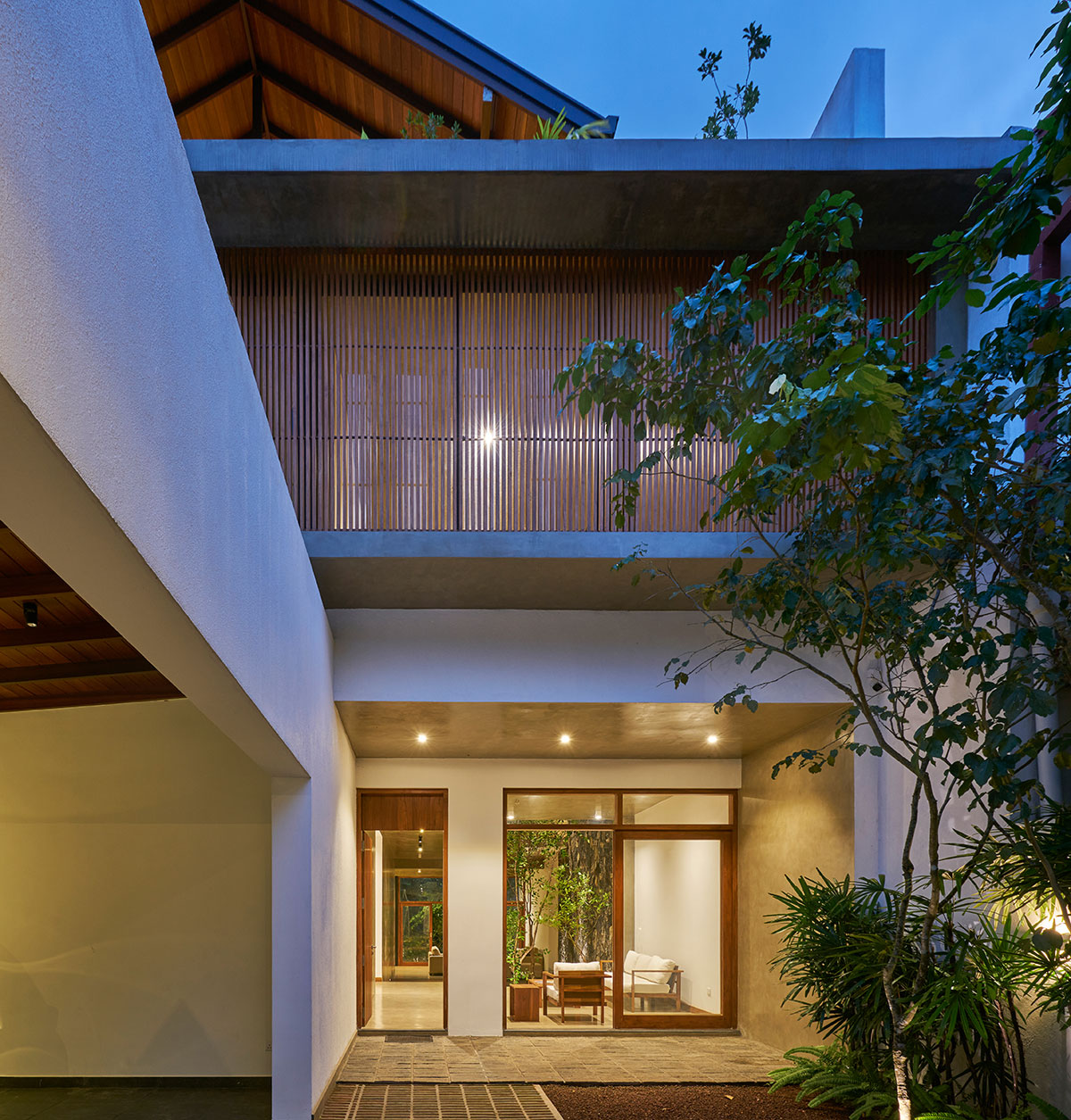 Hansagiri Road House | Damith Premathilake Architects