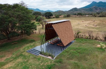 La Escondida Chapel | Apaloosa Estudio de Arquitectura y Diseño + Walter Flores arquitecto
