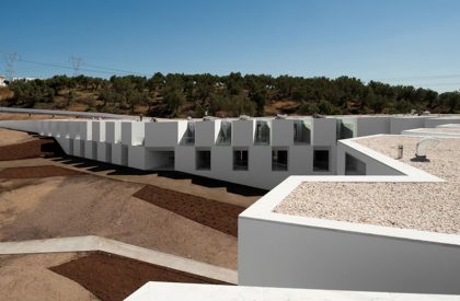 Houses for elderly people in Alcácer do Sal | Aires Mateus