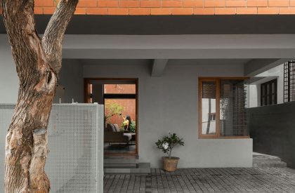 Big-Little House | Kamat & Rozario Architecture