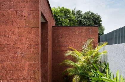 House with Hidden Gardens | Hrishikesh More Architects